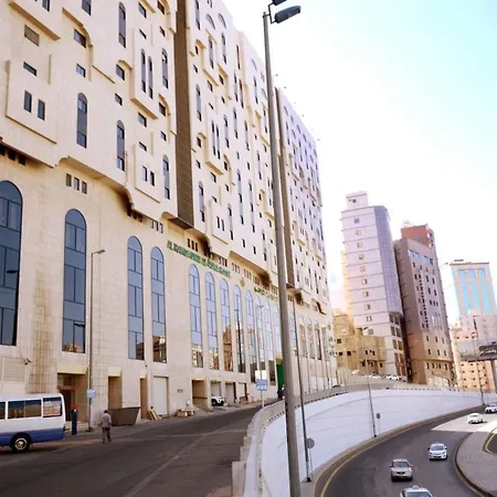 Roya Um Al Qura Hotel